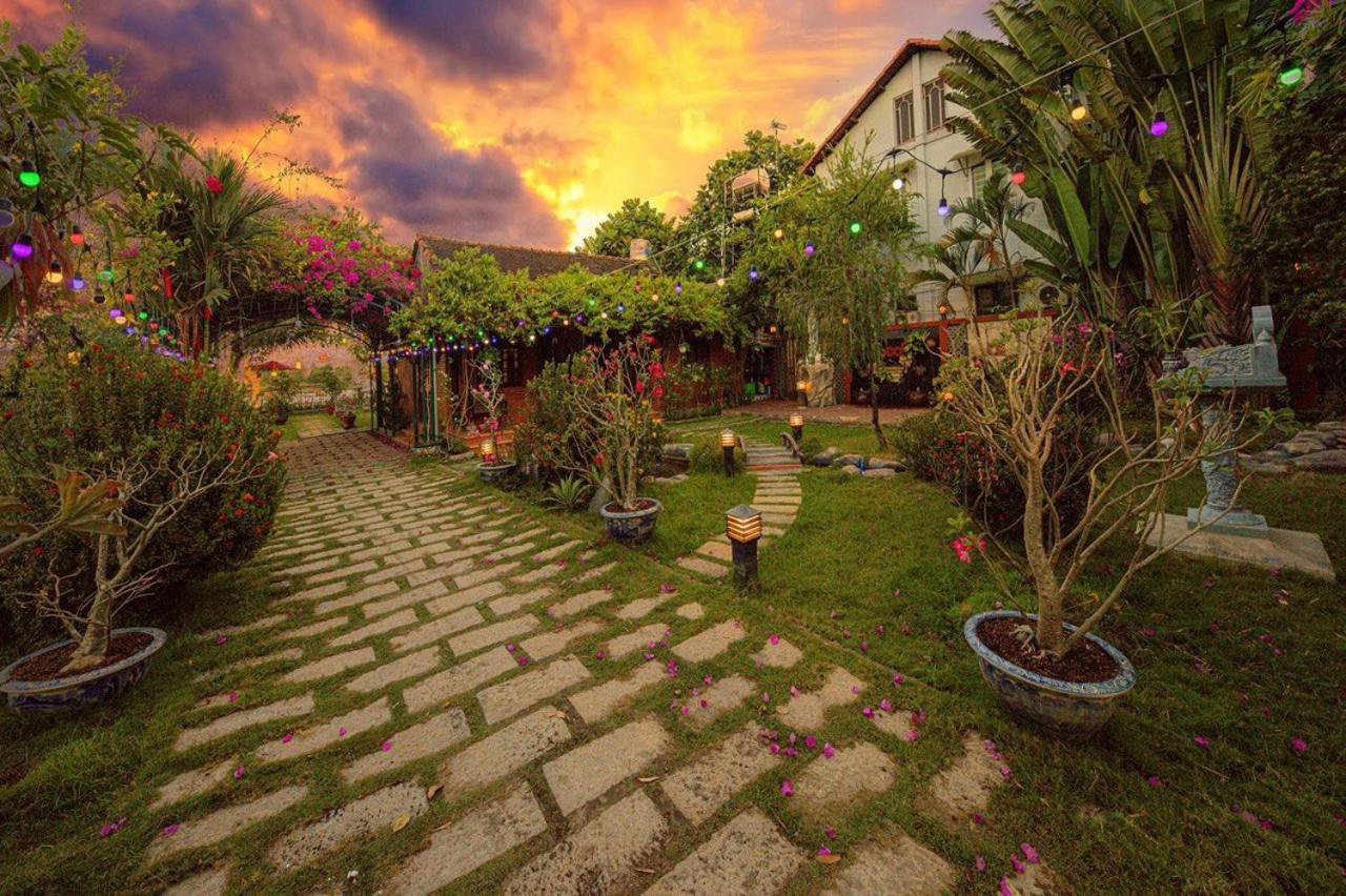 Khu Nghi Duong Huong Sen - Binh My, Cu Chi Hotel Ho Şi Min Exterior foto
